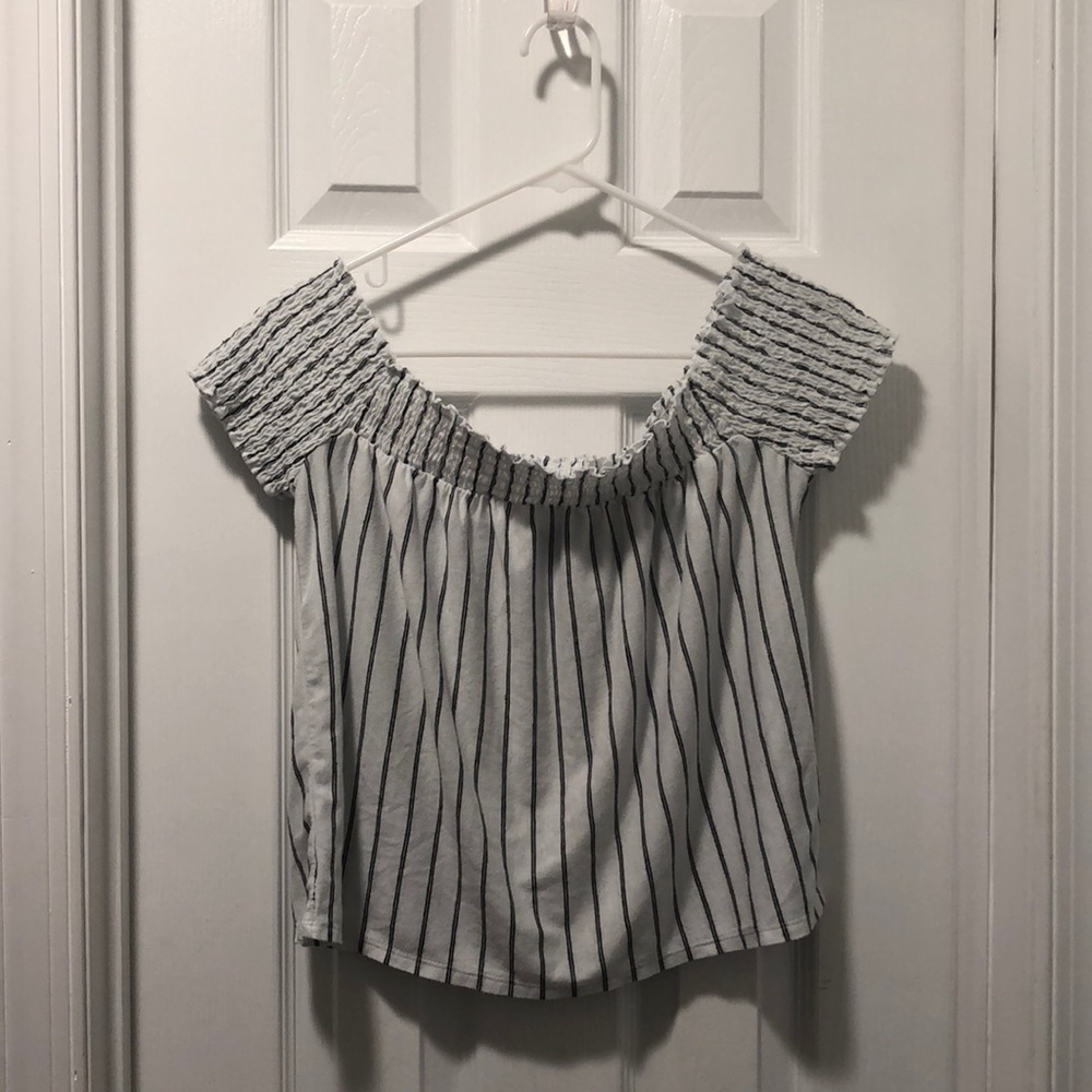 Off The Shoulder Top. American Eagle Outfitters